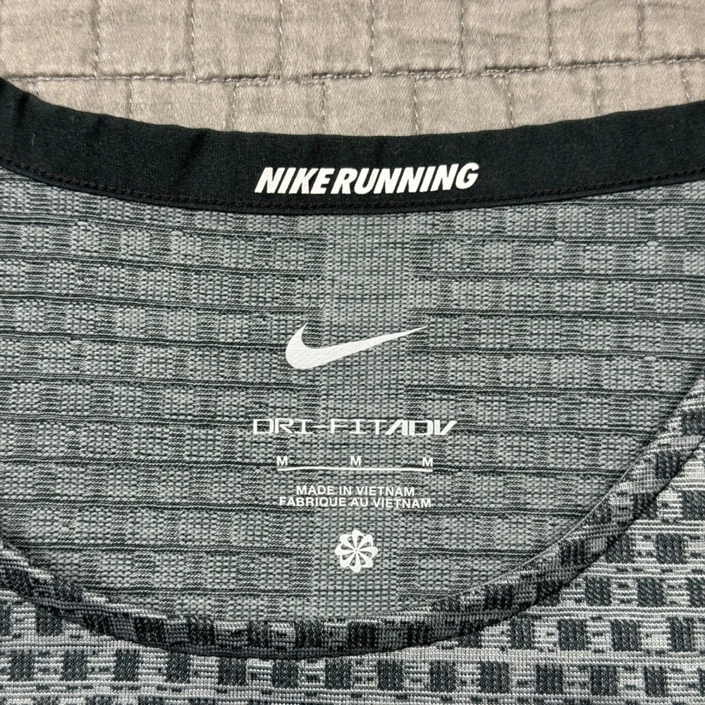 Nike Running Dri-FIT ADV Mens Medium Grey TechKnit Training Shirt Active Gym